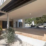 Rosie Villa